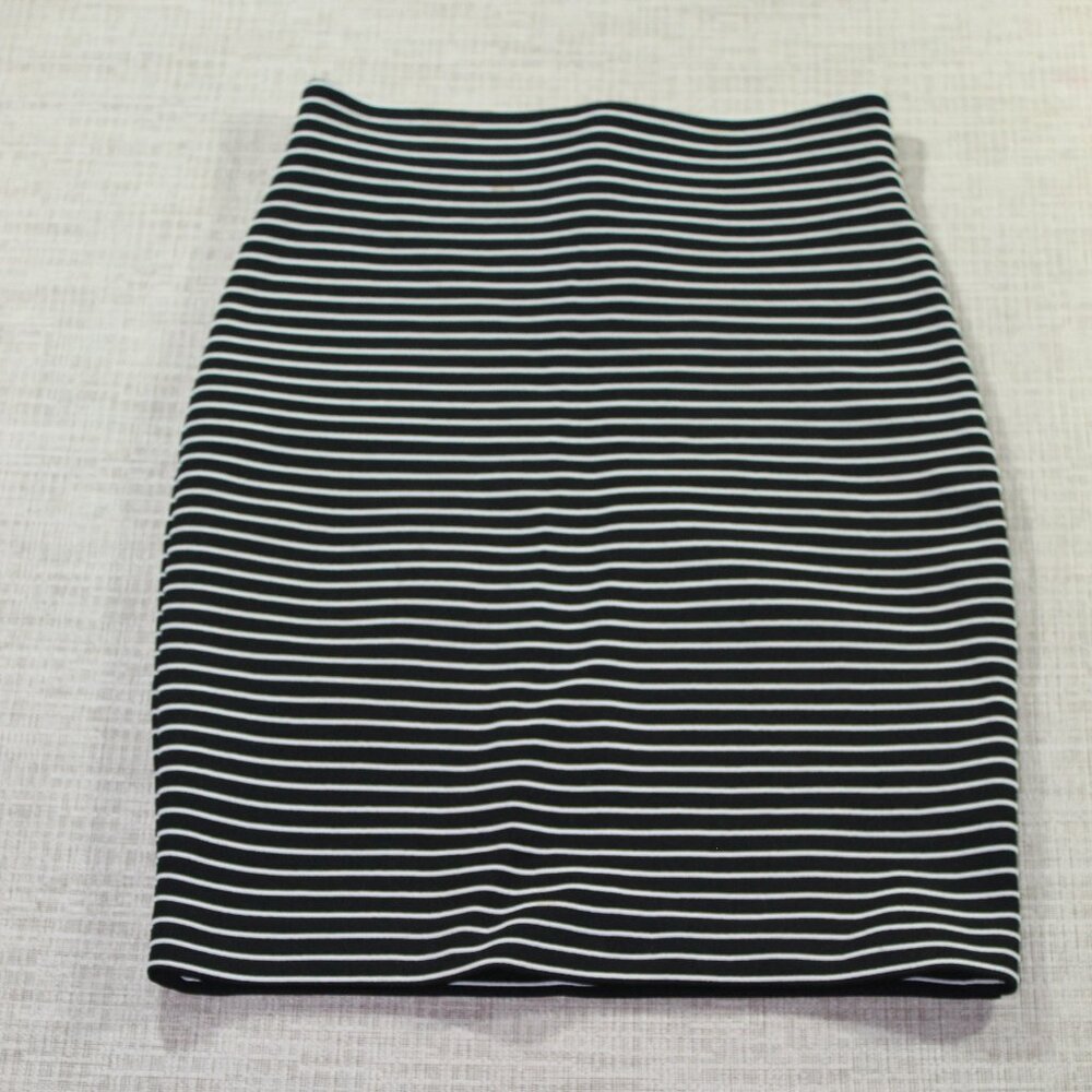 Luxury! Joseph Ribkoff Sz 2 Ponte Fabric Striped Black White Long Pencil Skirt